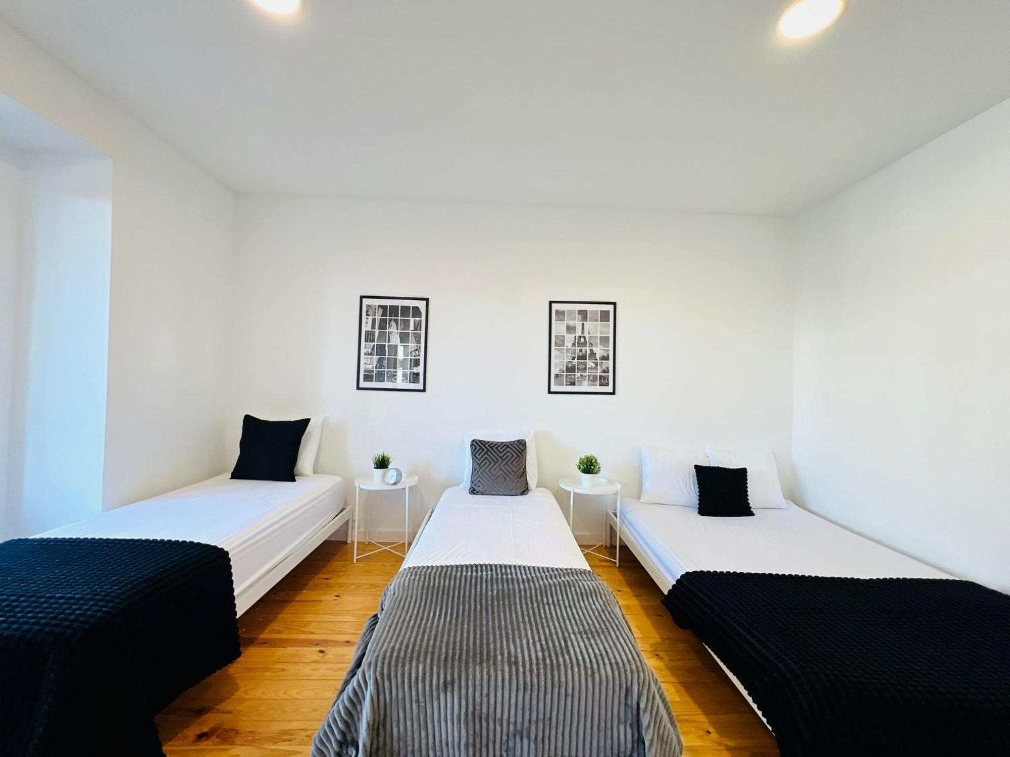 Luxury Spacious Flat In Lisbon, Ideal For Tourists * Lisboa